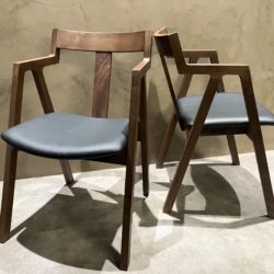 ダイニングチェア